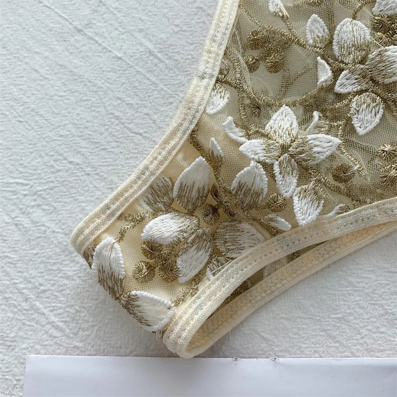 YSANSCA Women's Wireless Front Closure Bra & Brief Set - 3/4 Cup Push Up Lace 3-Piece S-L