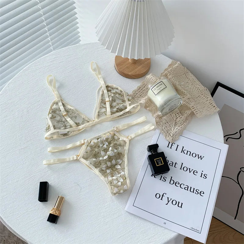 YSANSCA Women's Wireless Front Closure Bra & Brief Set - 3/4 Cup Push Up Lace 3-Piece S-L