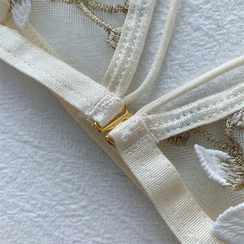 YSANSCA Women's Wireless Front Closure Bra & Brief Set - 3/4 Cup Push Up Lace 3-Piece S-L