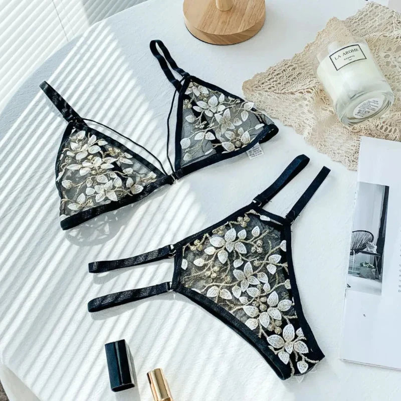 YSANSCA Women's Wireless Front Closure Bra & Brief Set - 3/4 Cup Push Up Lace 3-Piece S-L